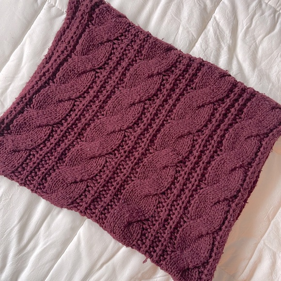 Red Infinity Scarf - Picture 4 of 5